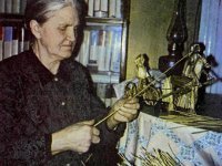 Промыслы не случайно возрождаются скорее всего там, где они раньше бытовали